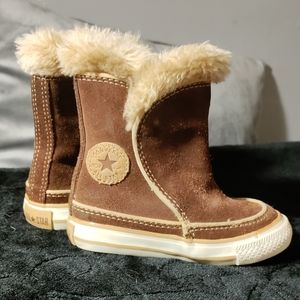 Unisex Converse Suede boots toddler size 5